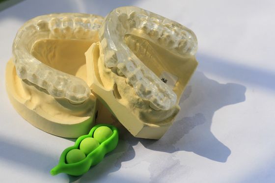 محافظ دهان راحت دهان فوقانی آکل آتل (Occlusal Splint) برای دندان قروچه